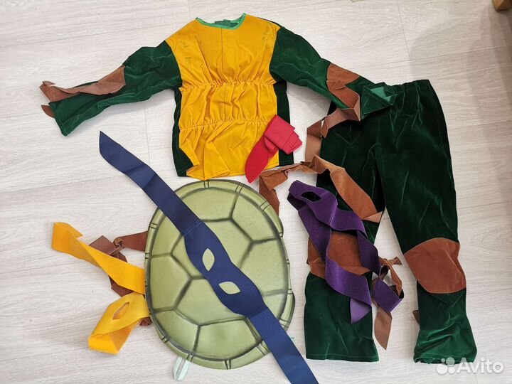 Костюм маскарадный