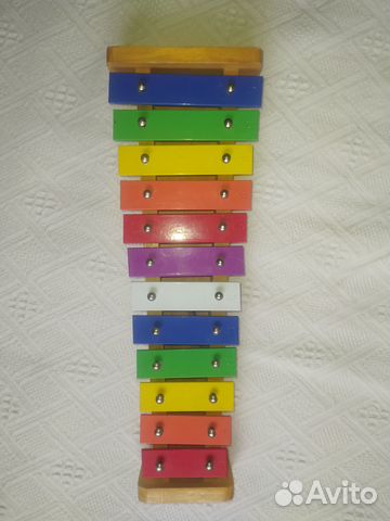 Ксилофон12 тонов, дудочка, бубенцы, синтезатор