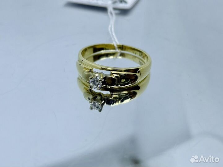 Золотое кольцо с бриллиантом 0.09 ct