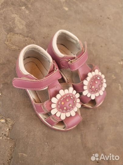 Босоножки для девочки