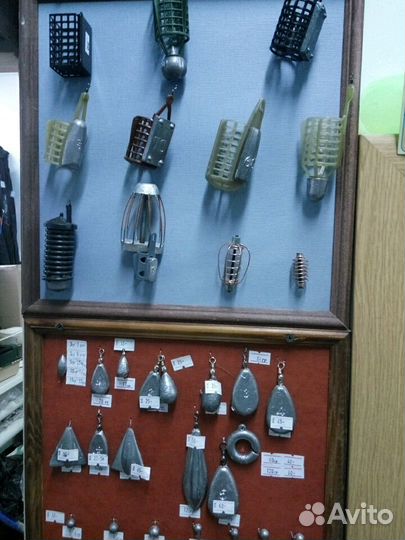 Живец - карась гольян черви и опарыш