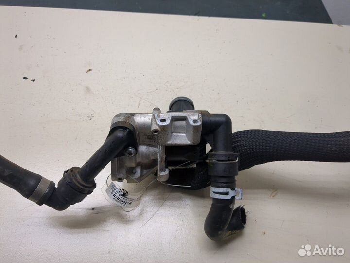 Клапан рециркуляции газов Jaguar F-Pace, 2016