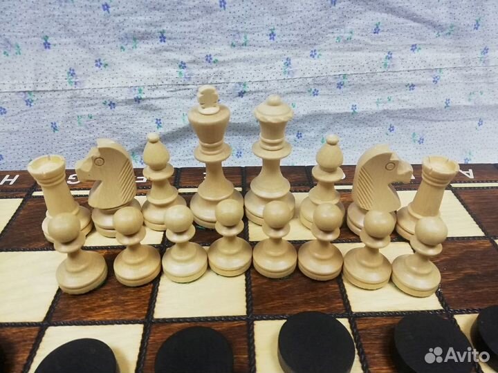 Шахматы нарды шашки 3 в 1 Новые