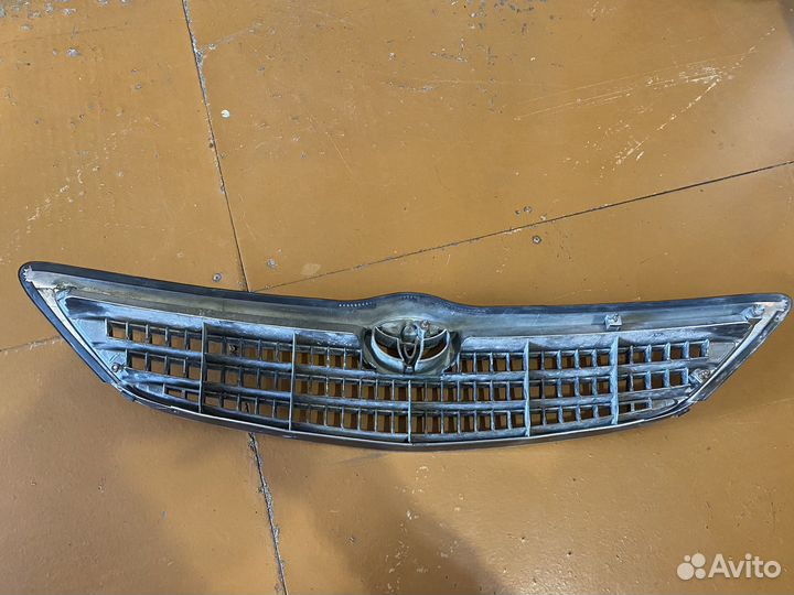 Решетка радиатора camry 30