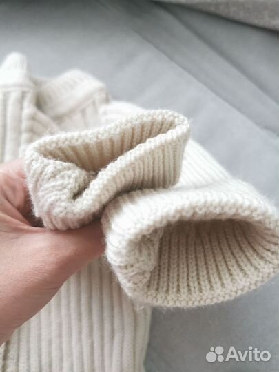 Вязаный костюм для новорождённого