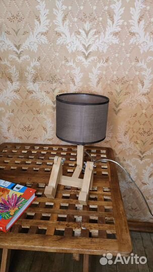 Лампа настольная