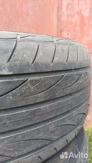 Yokohama Advan Fleva V701 215/50 R17 95W