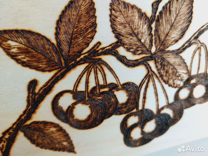 Картина на дереве Вишни Кот