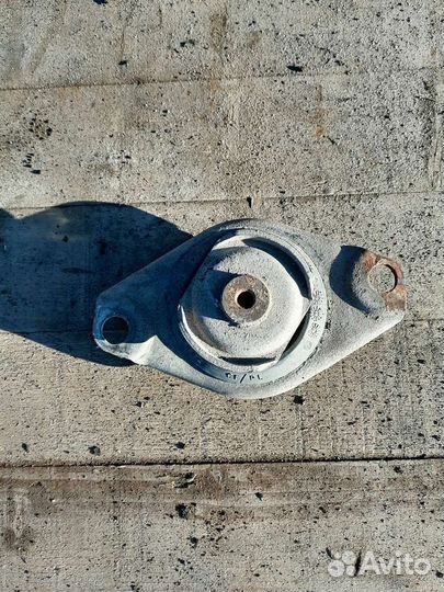 Подушка двигателя fiat albea