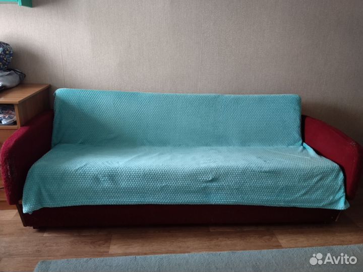 Отдам бесплатно диван