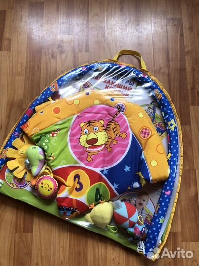 Развивающий коврик