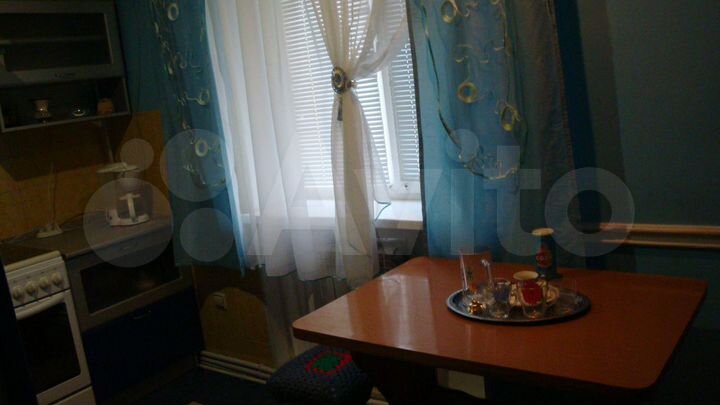 3-к. квартира, 80 м², 1/3 эт.