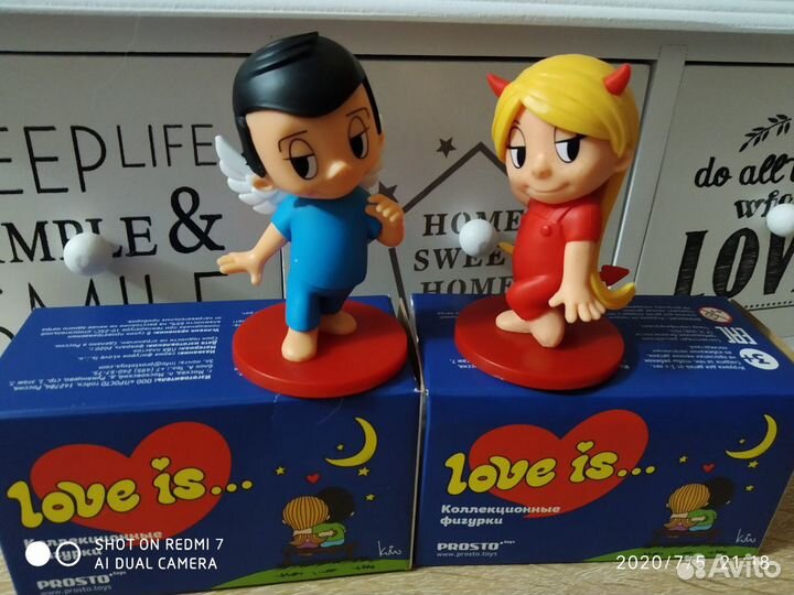 Набор коллекционных фигурок love is