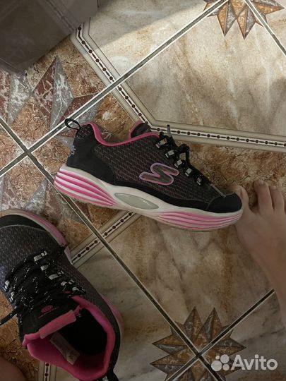 Кроссовки sketchers