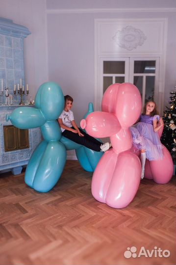 Большая объемная фигура собака