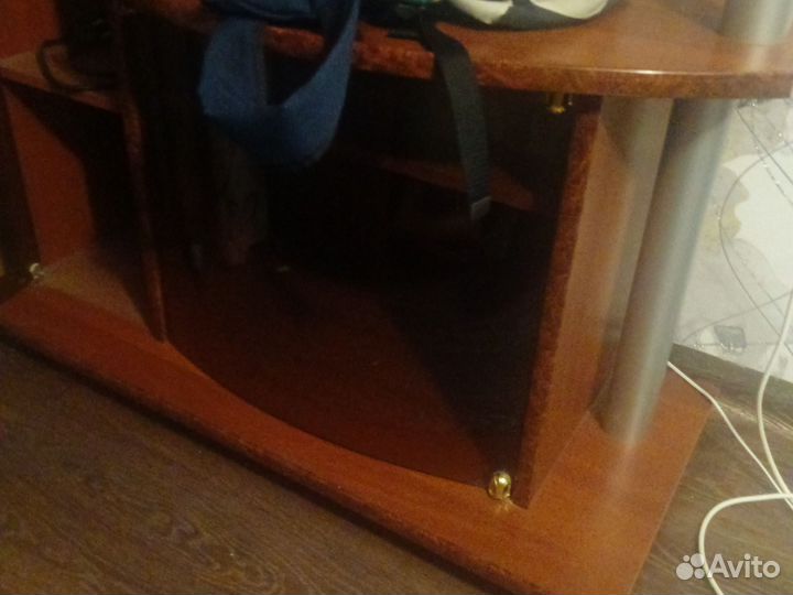 Стеклянная тумба под тв телевизор