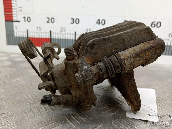 Суппорт задний левый для Audi A4 B6 8E0615423G