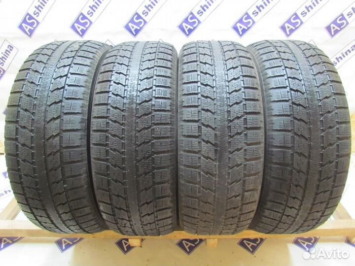 Toyo Observe GSi-5 225/55 R20 88R