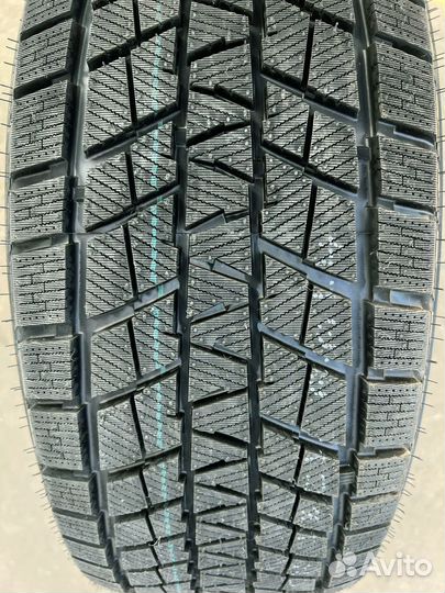 Kapsen IceMax RW501 235/50 R19 106T