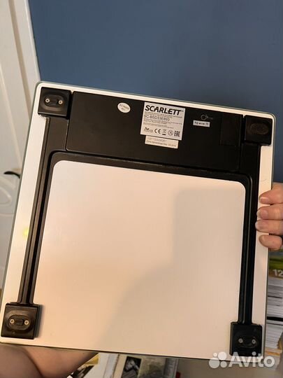 Весы напольные скарлетт король и лев