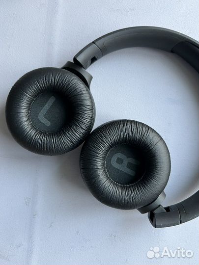 Наушники беспроводные JBL 560 черные оригинал