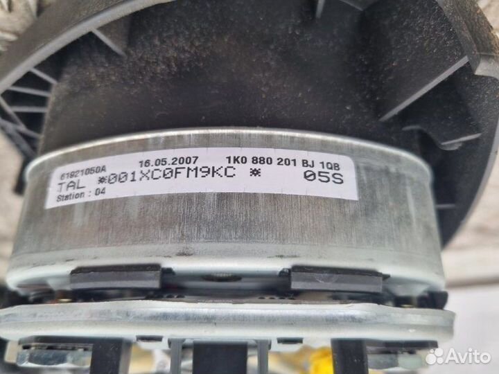 Руль Volkswagen Passat B6 2005