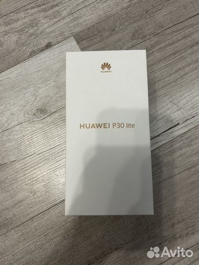 Коробка от телефона Huawei P30 lite