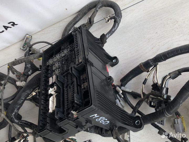 Lexus LX570 Проводка моторного отсека