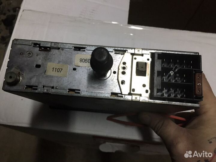 Магнитофон Audi оригинал винтаж