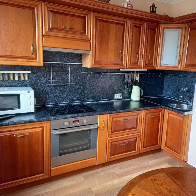 2-к. квартира, 56 м², 4/17 эт.