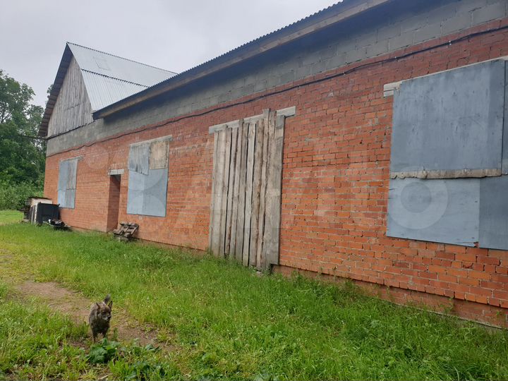 Здание, 350 м²