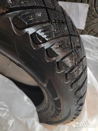 Goodyear Ultragrip Ice Arctic 215/65 R16 98