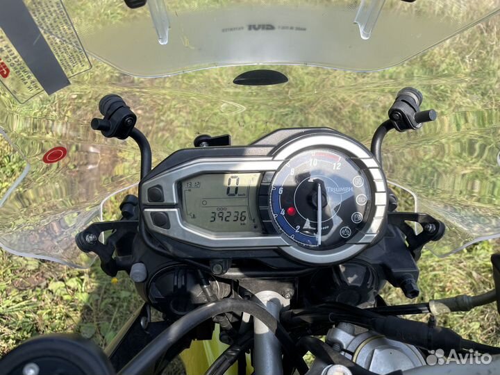 Triumph Tiger 800