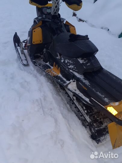 SKI-DOO 800