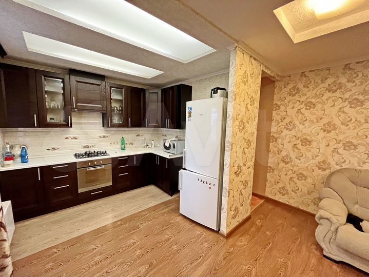 3-к. квартира, 70 м², 6/9 эт.