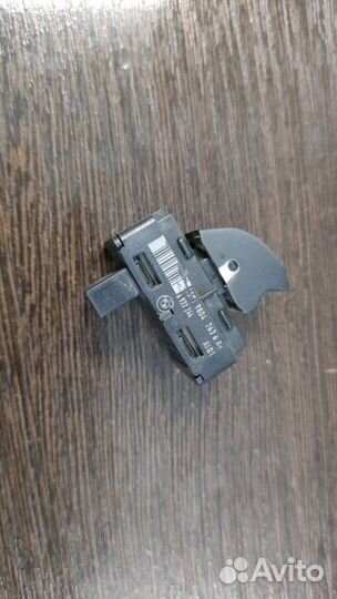 Кнопка стеклоподъемника Bmw X3 2.0D E83 N47 2009