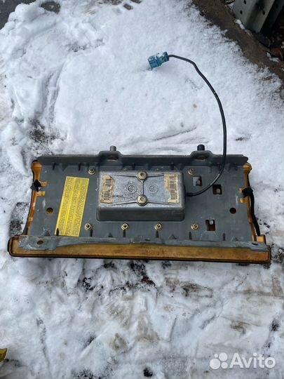 Подушка безопасности пассажира Volkswagen Golf 3