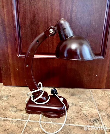 Карболитовая настольная лампа
