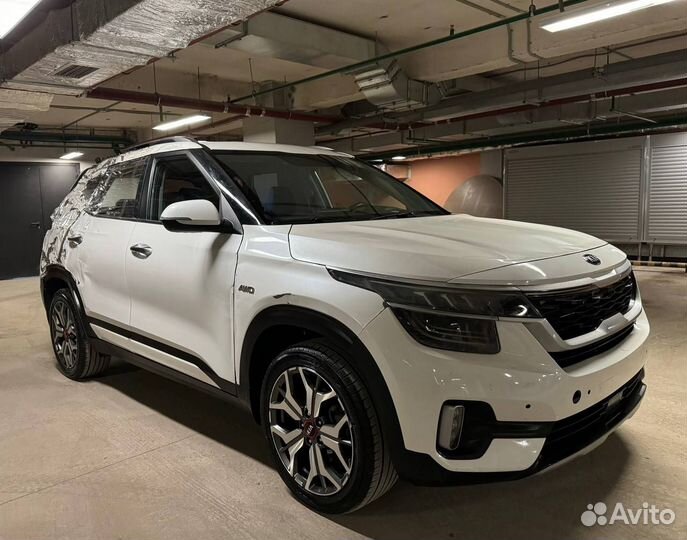 Kia Seltos 2.0 CVT, 2020, битый, 71 152 км