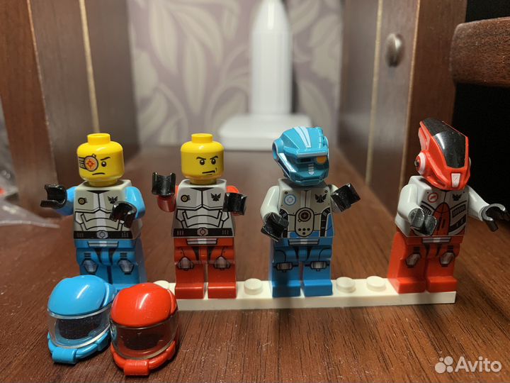 Lego galaxy squad