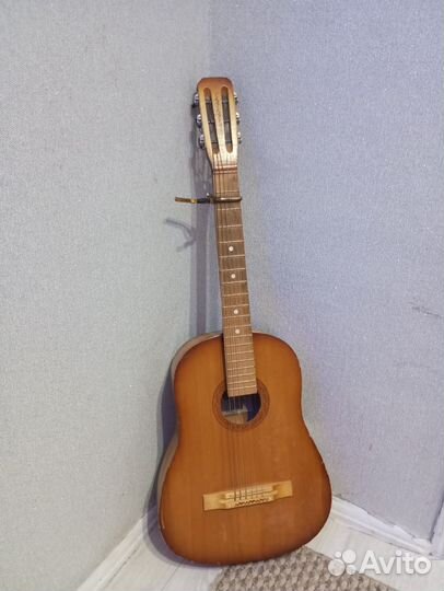 Гитара 6 струнная