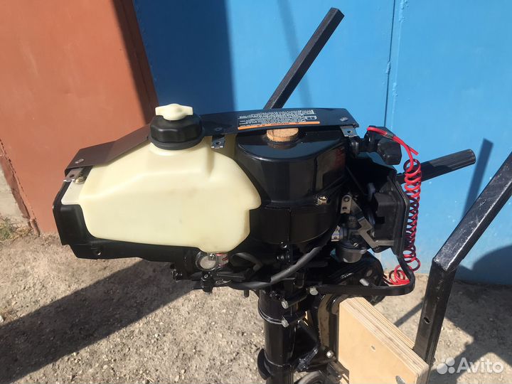 Продам лодочный мотор Nissan Marine