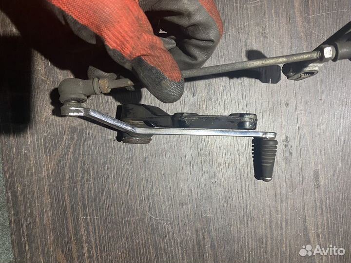 Лапка кпп для suzuki gsf650 bandit 07-08