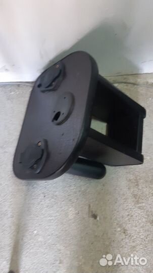 Столик для эхолота