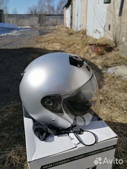 Шлем для мотоцикла швейцарской фирмы IXS