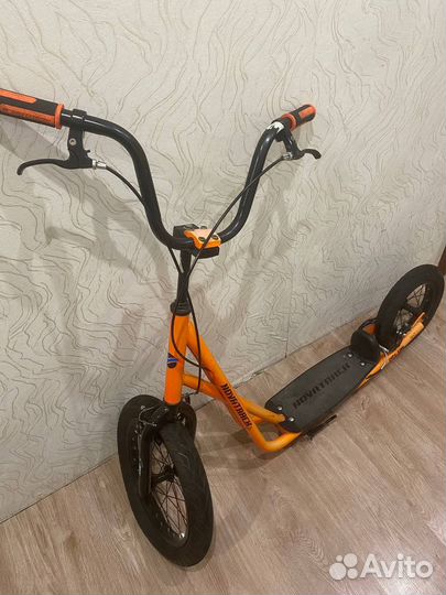 Самокат novatrack
