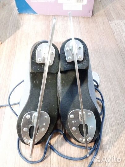 Коньки фигурные