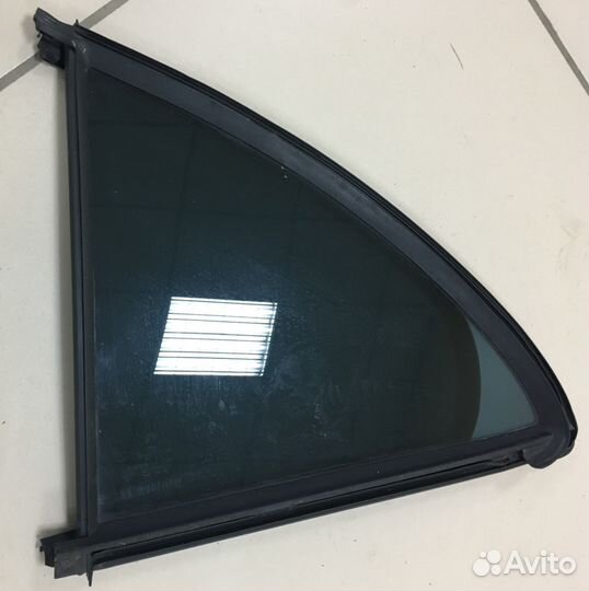 Стекло (форточка) задней левой двери Mercedes W211
