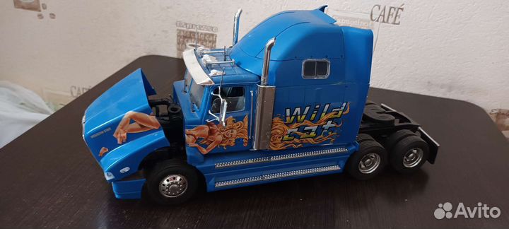 Грузовик 1/24 western star