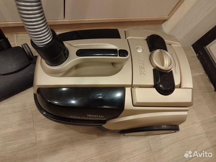 Пылесос vitek VT-8100 с аквафильтром